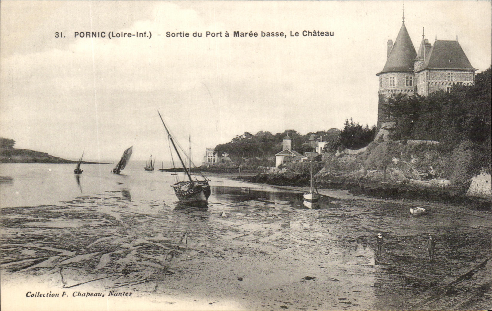 CPA Pornic Sortie du Port maree basse Le Chateau