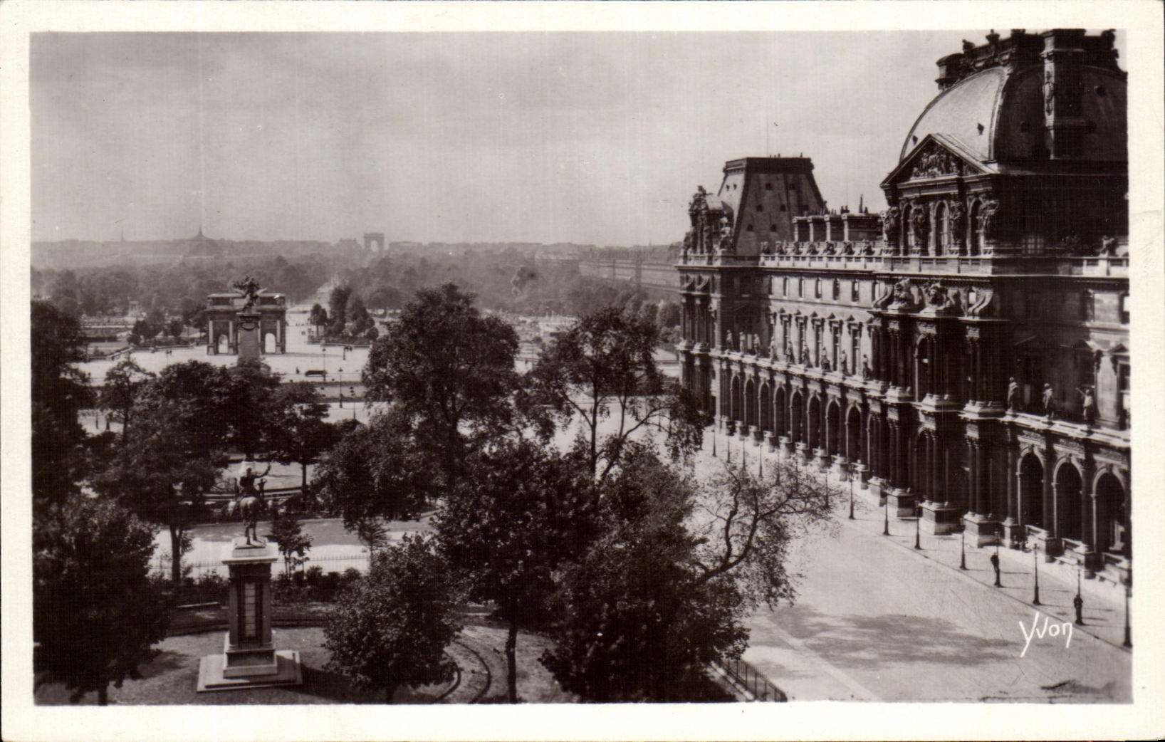 CPA Paris mientras que Strolling View sobre el detalle de Tileries del Louvre