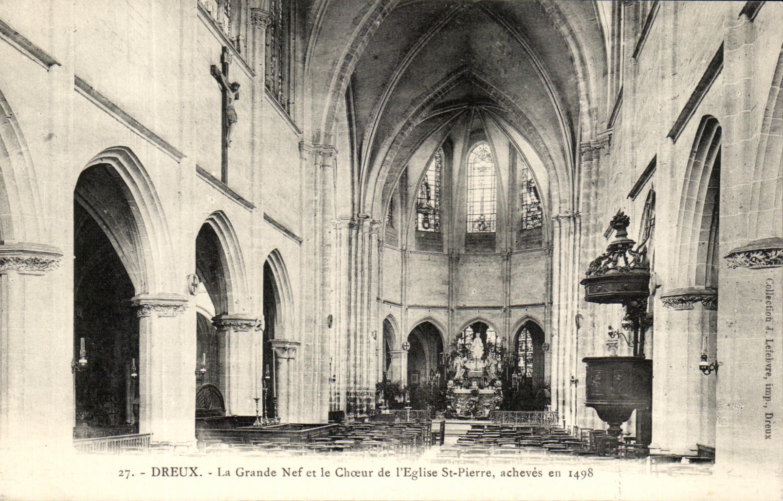 CPA Dreux La Grande Nef Et Le Choeur De l'Eglise St Pierre 