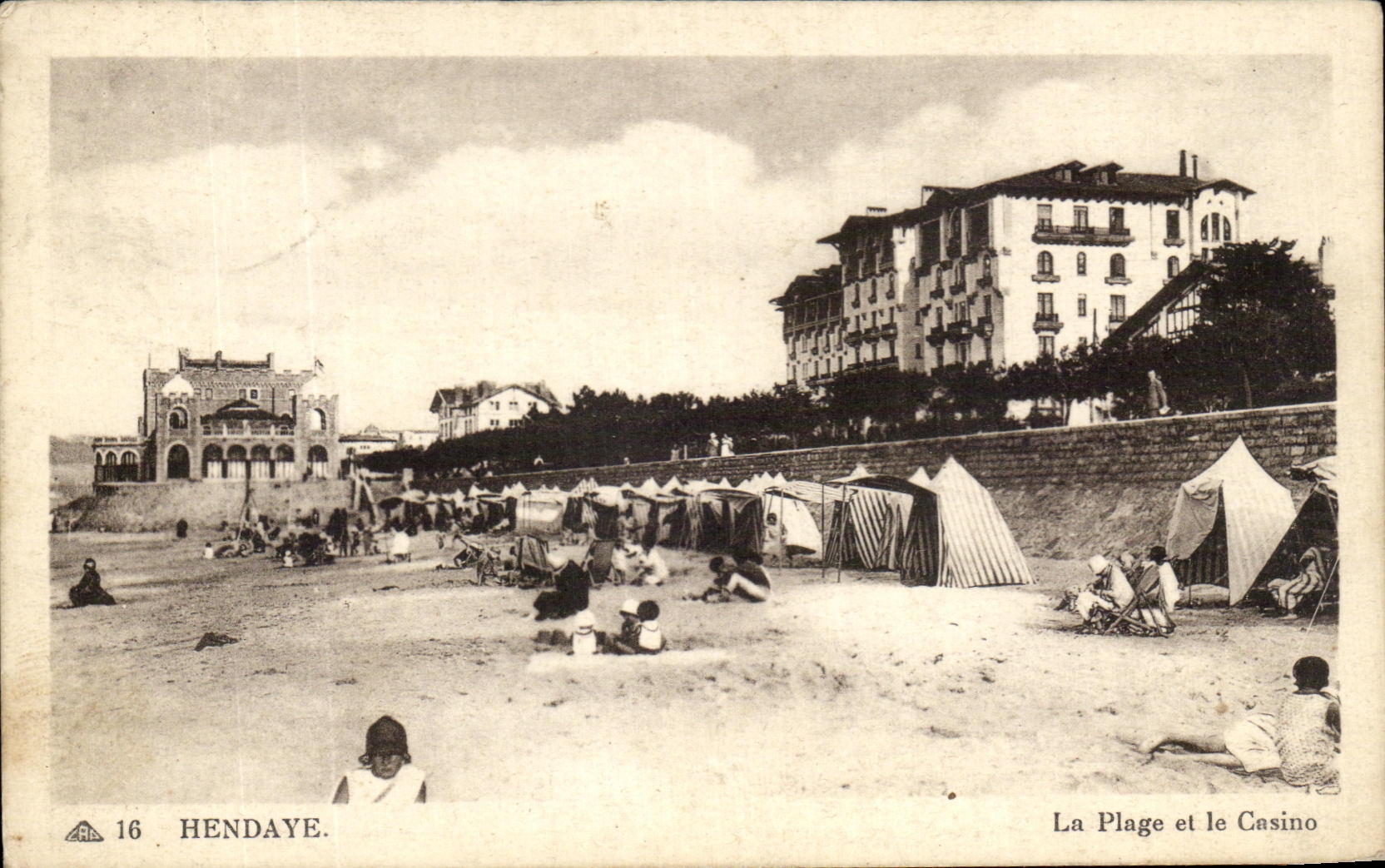 CPA Hendaye La Plage et le Casino