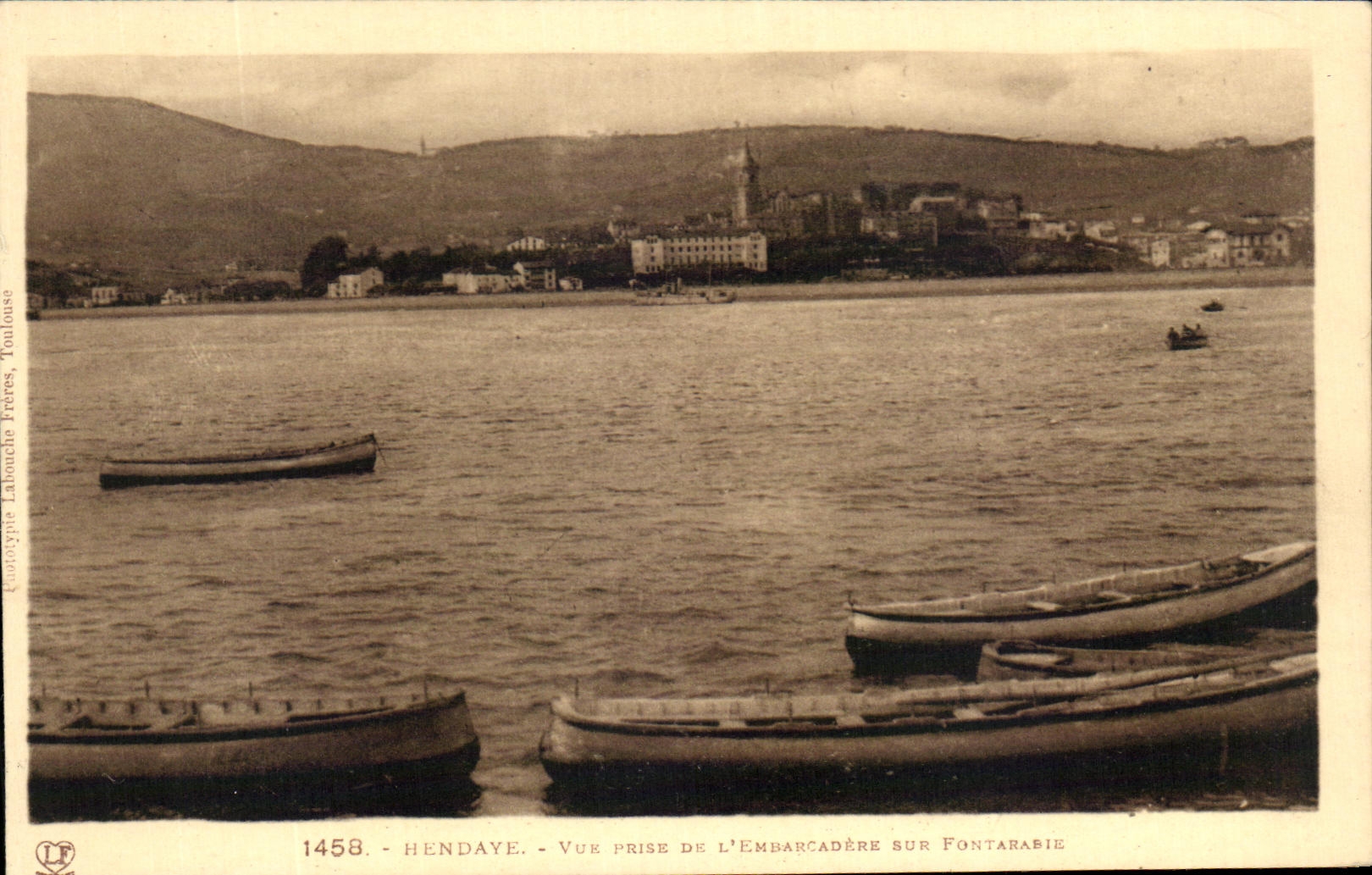 CPA Hendaye Vue prise De l'Embarcadere sur Fontarabie