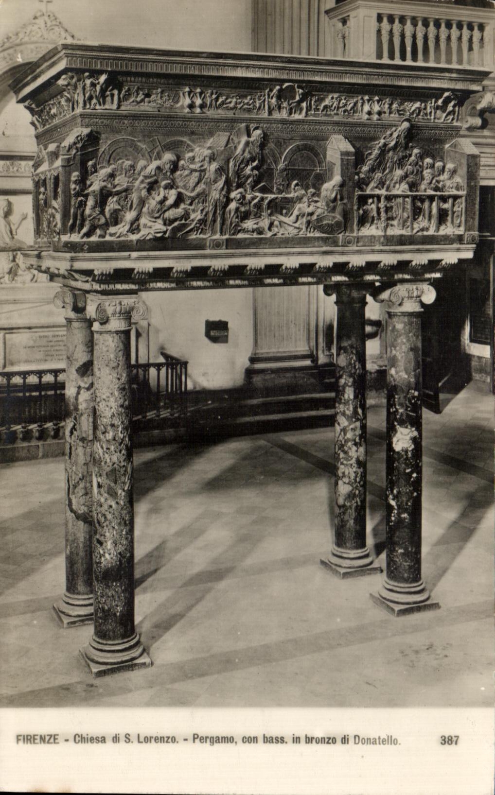 CPA Firenze Chiesa di S Lorenze Pergama Con bass in Bronze di Donateilo