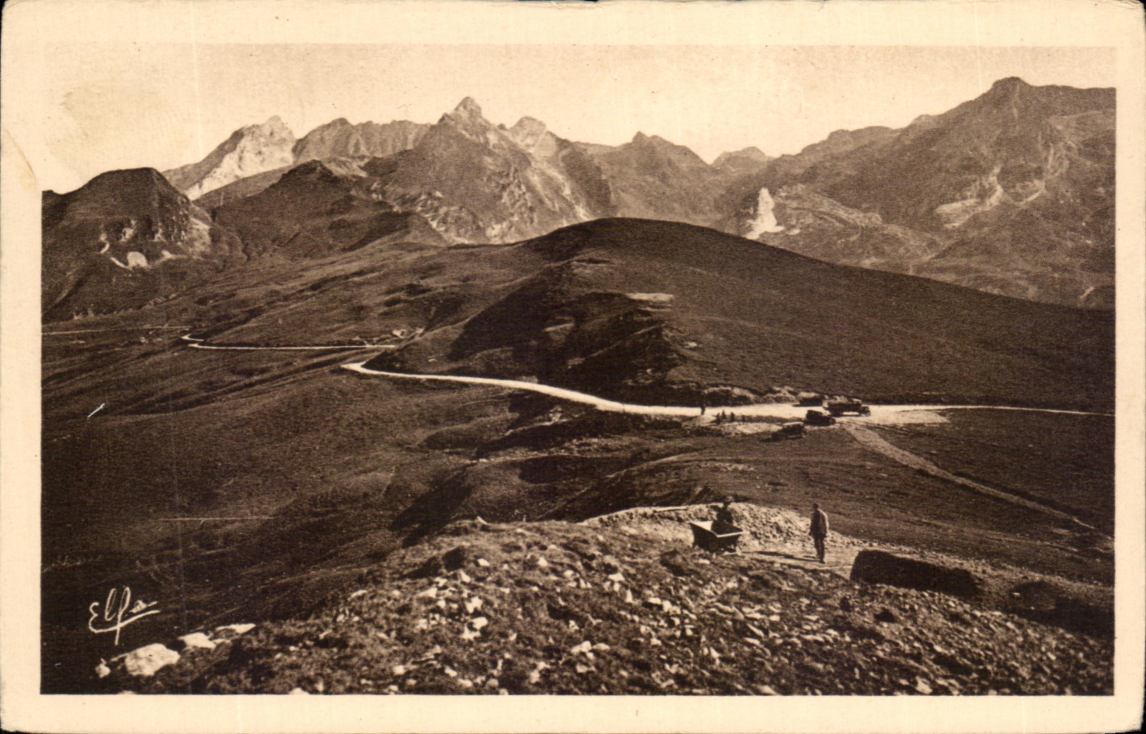 CPA the Pyrenees Ocean At the Top Of the Collar D' Aubisque Latte De Bazen And Gabizos