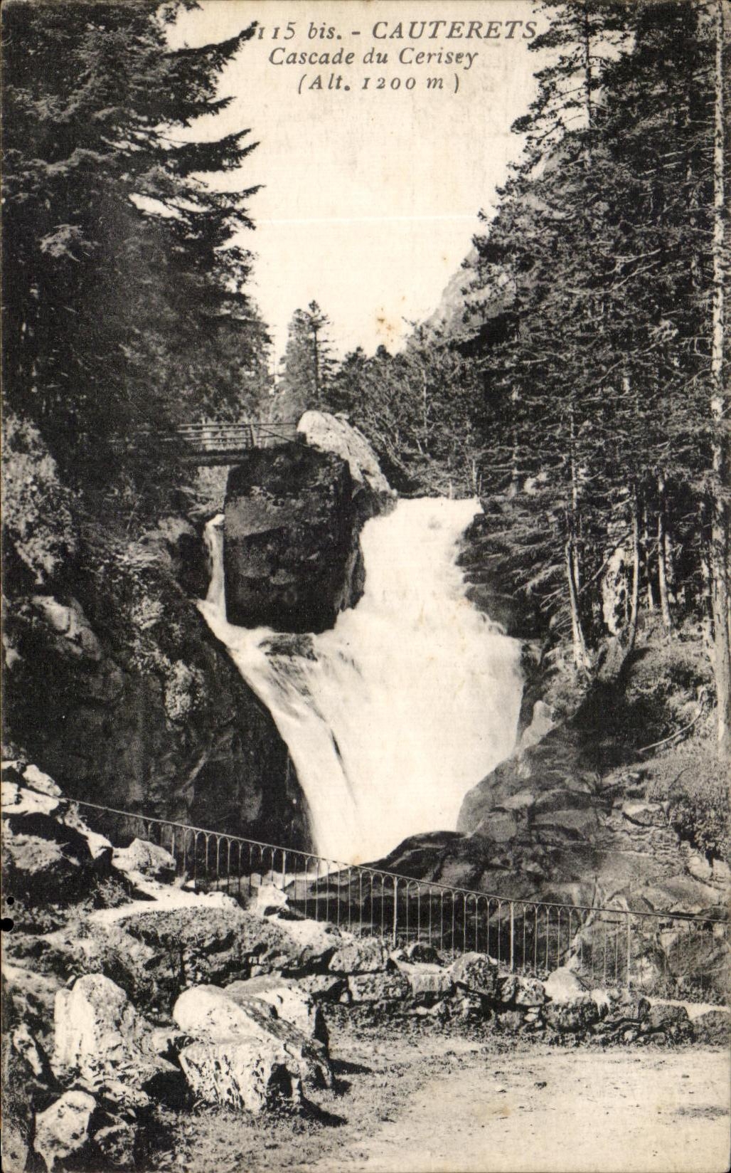 CPA (a) Cauterets Cascades of Cerisey