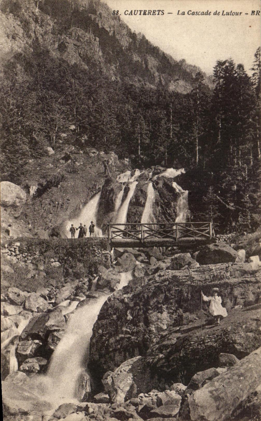 CPA Cauterets the Cascade of Lutour