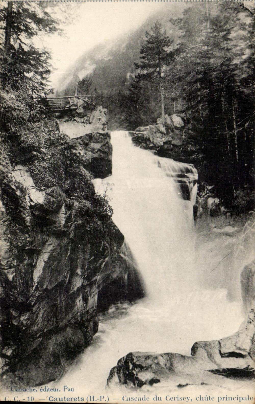 CPA Cauterets Cascades of Cerisey Chute principal