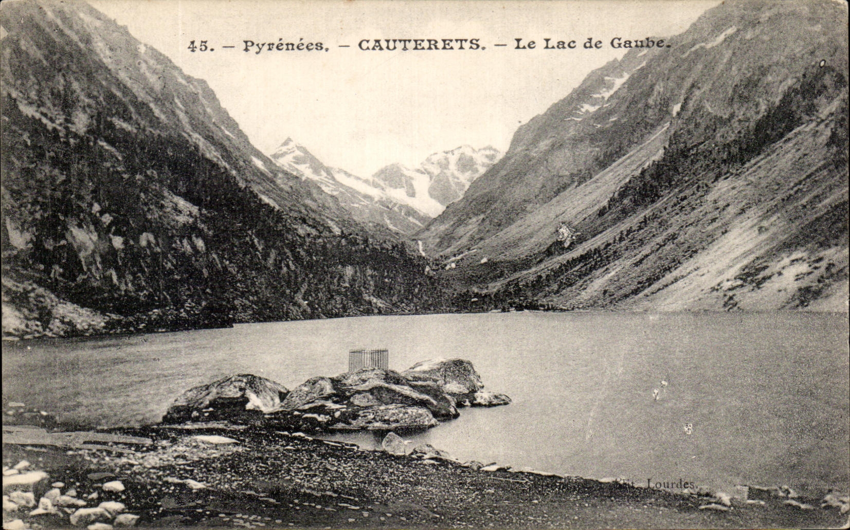 CPA the Pyrenees Cauterets the Lake Gaube