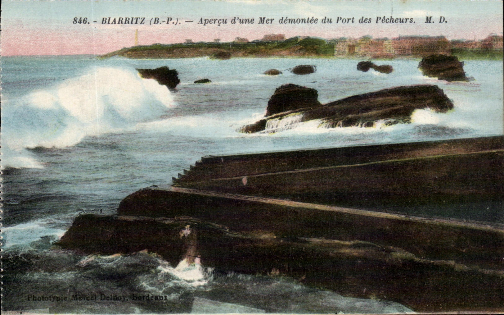 CPA Biarritz Apercu d'une Mer demontee du Port des Pecheurs