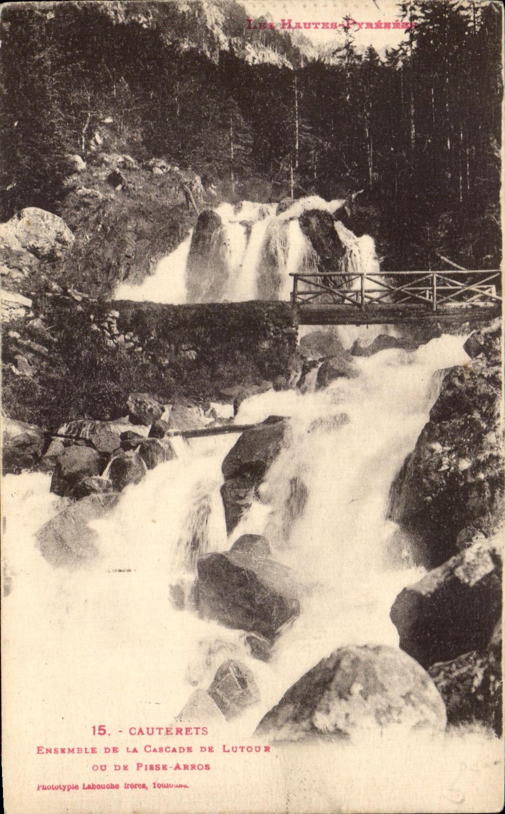 CPA Cauterets Eneemble Of Cascade De Lutour Ou De Pisses Arros