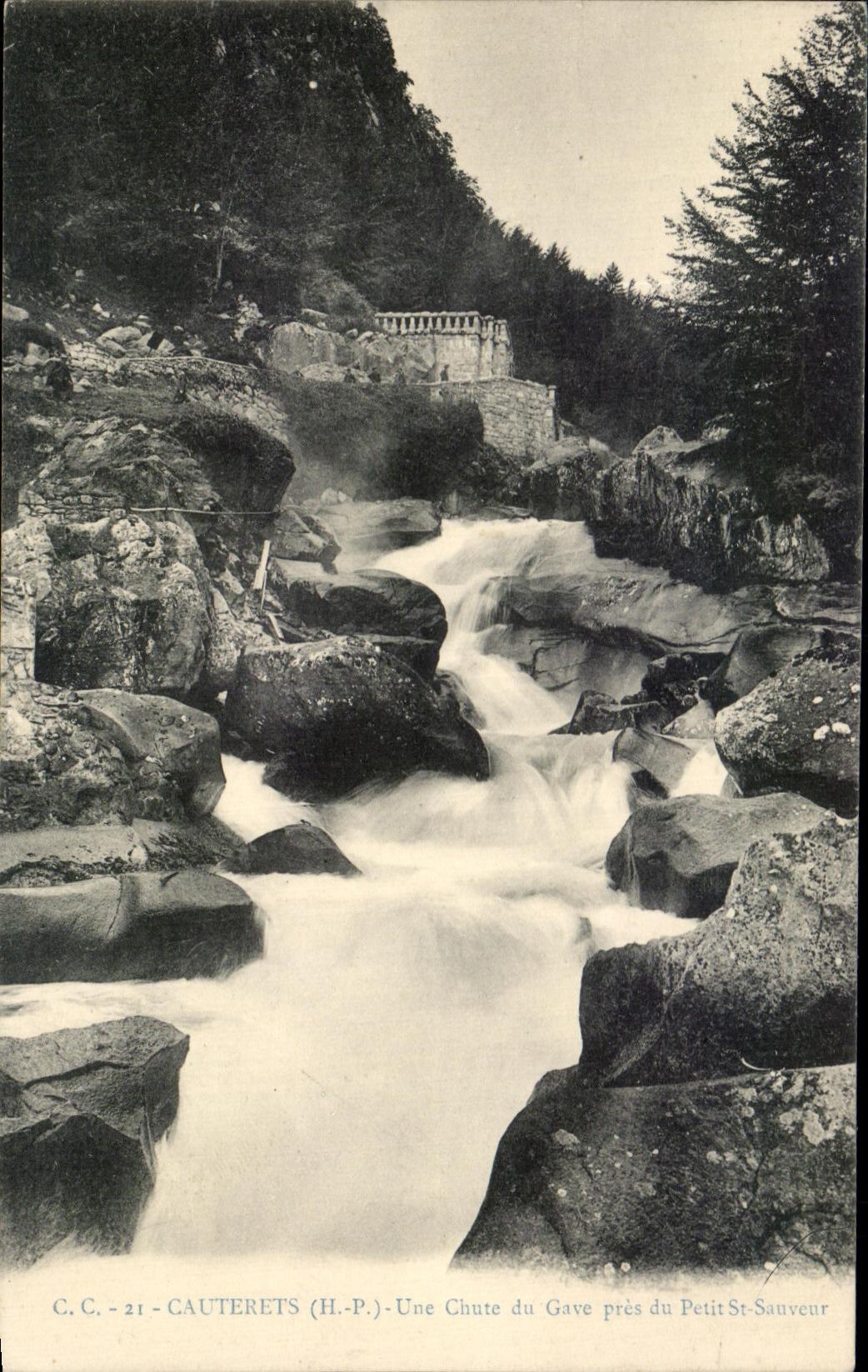 CPA Cauterets Uno Falls Of Gave Close to Small St Saver