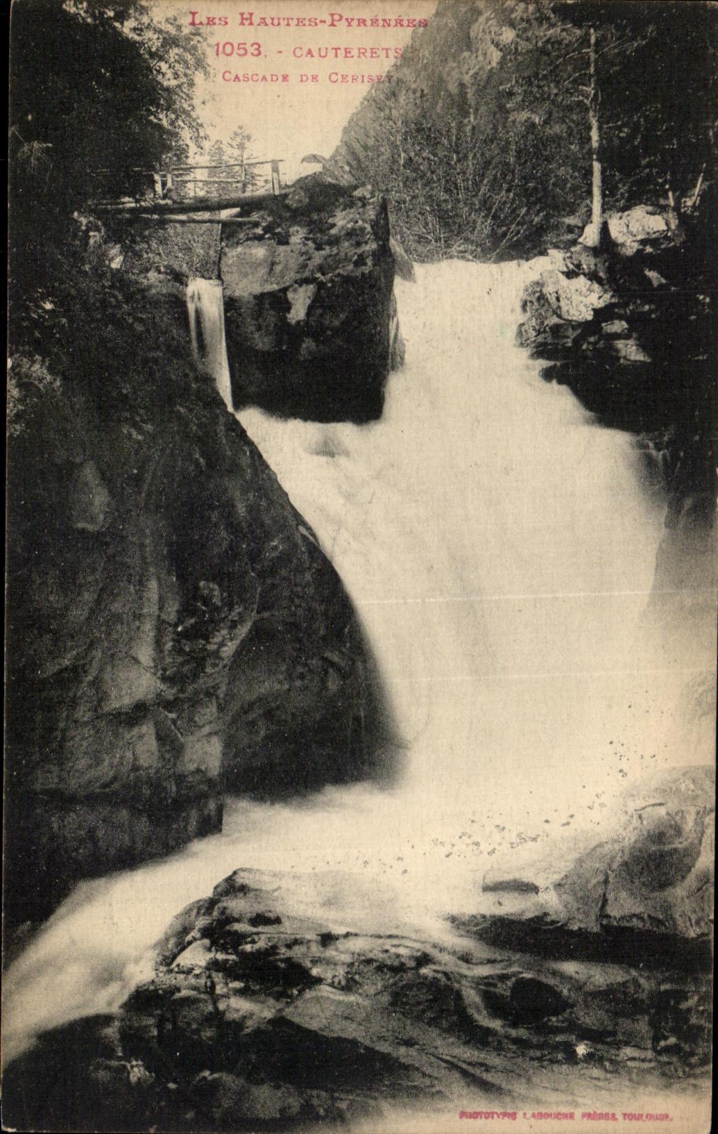 CPA the High Pyrenees Cauterets Cascade De Cerisey