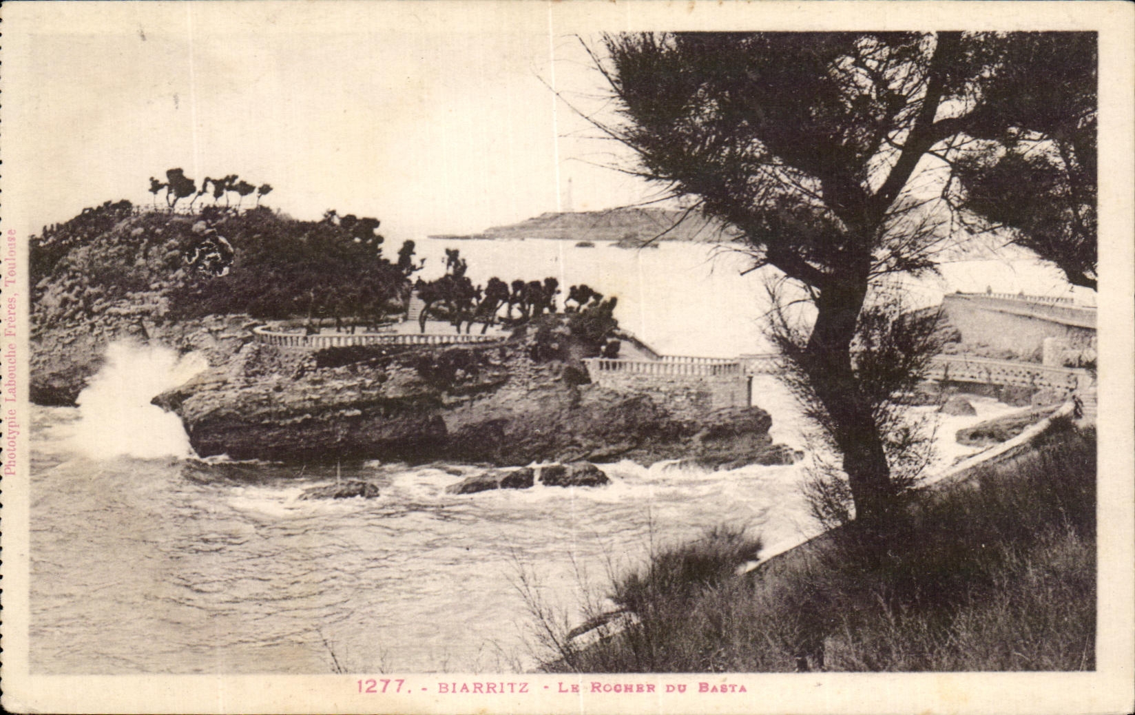 CPA Biarritz Le Rocher Du Basta