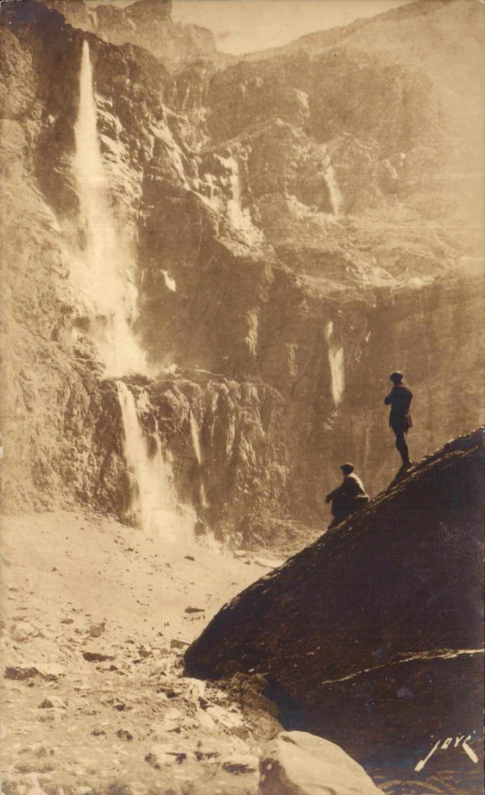 CPA Gavarnie Au Cirque La Grande Cascade