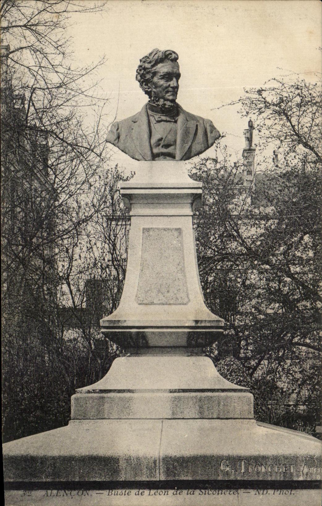 CPA Alencon Buste De Leon De La Sicotiere