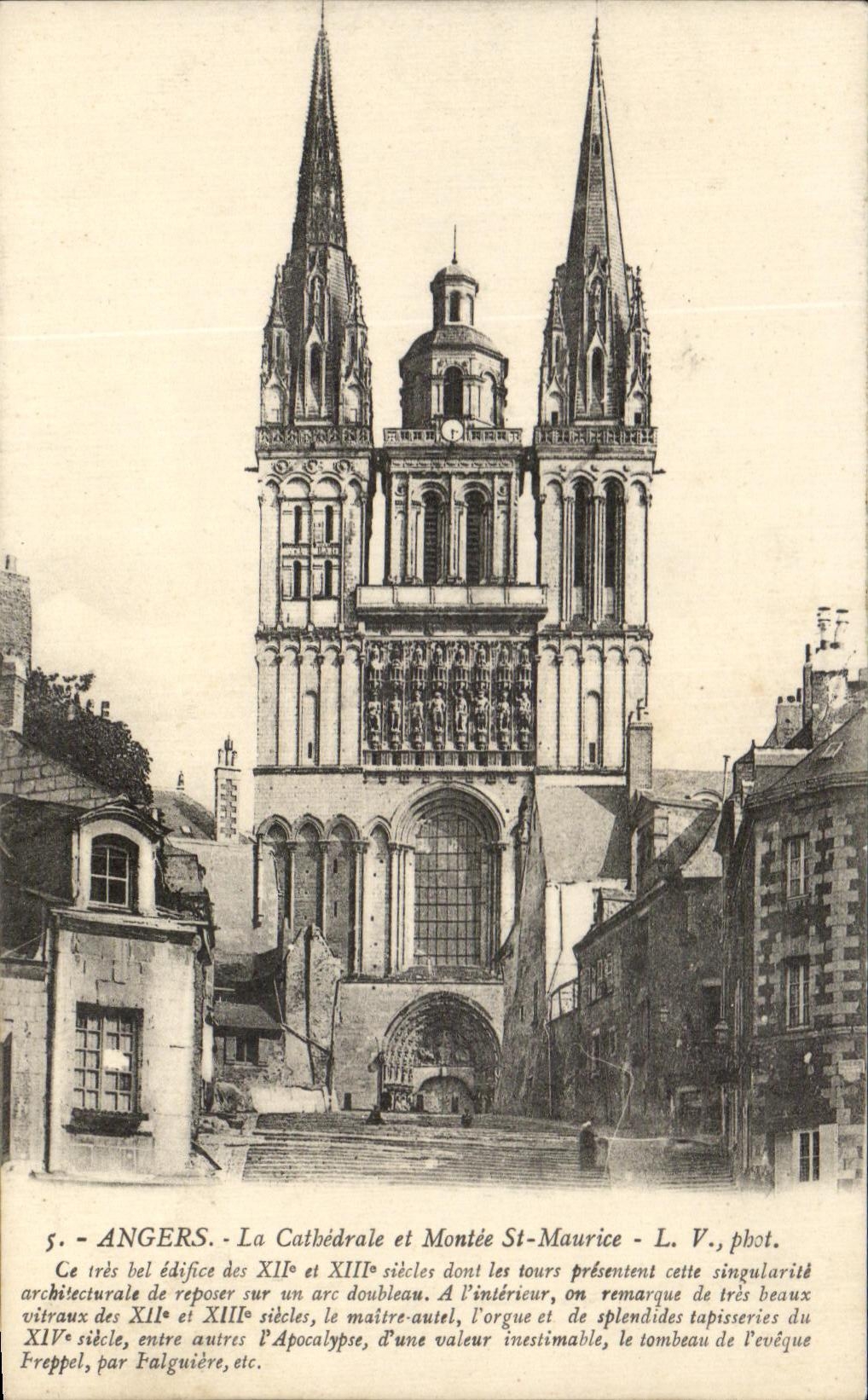 CPA Angers La Cathedrale Et Montee St Maurice