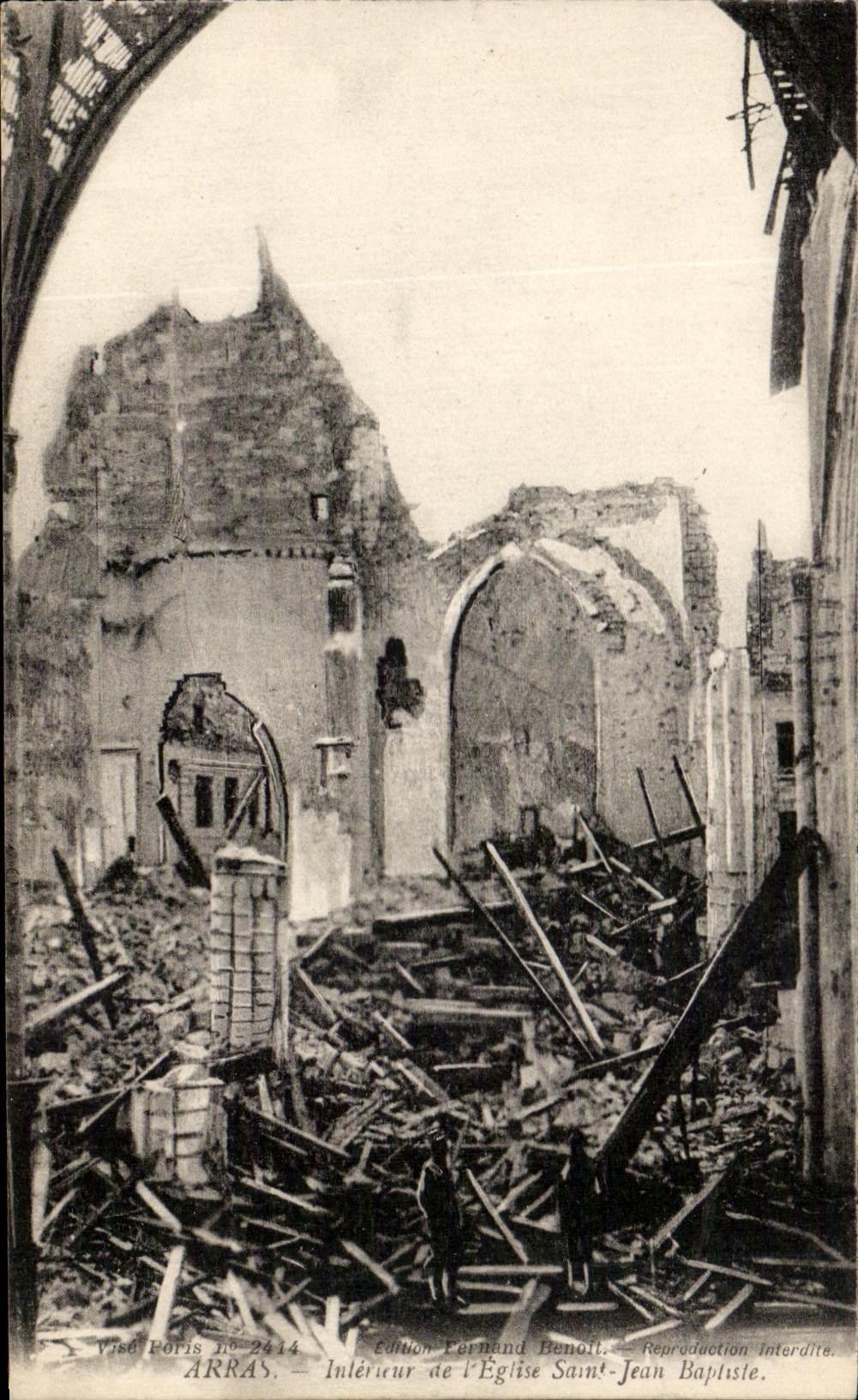 CPA Arras Interieur De l'Eglise Saint Jean Baptiste Militaria 