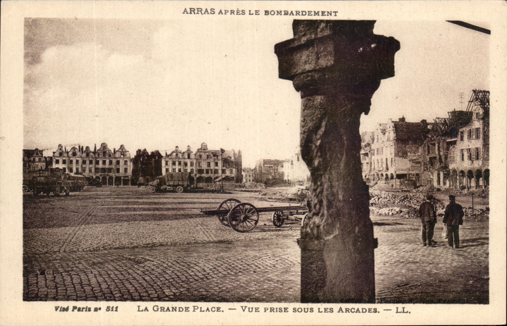 CPA Arras Apres Le Bombardement La Grande Place Vue Prise Sous Les Arcades Militaria 
