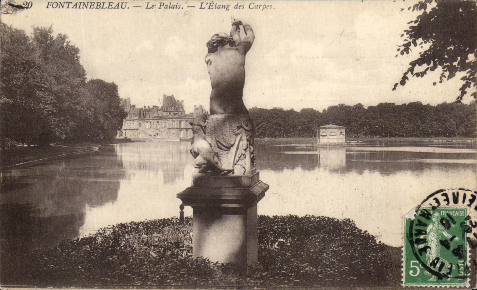 CPA Fontainebleau Le Palais L'Etang des Carpes