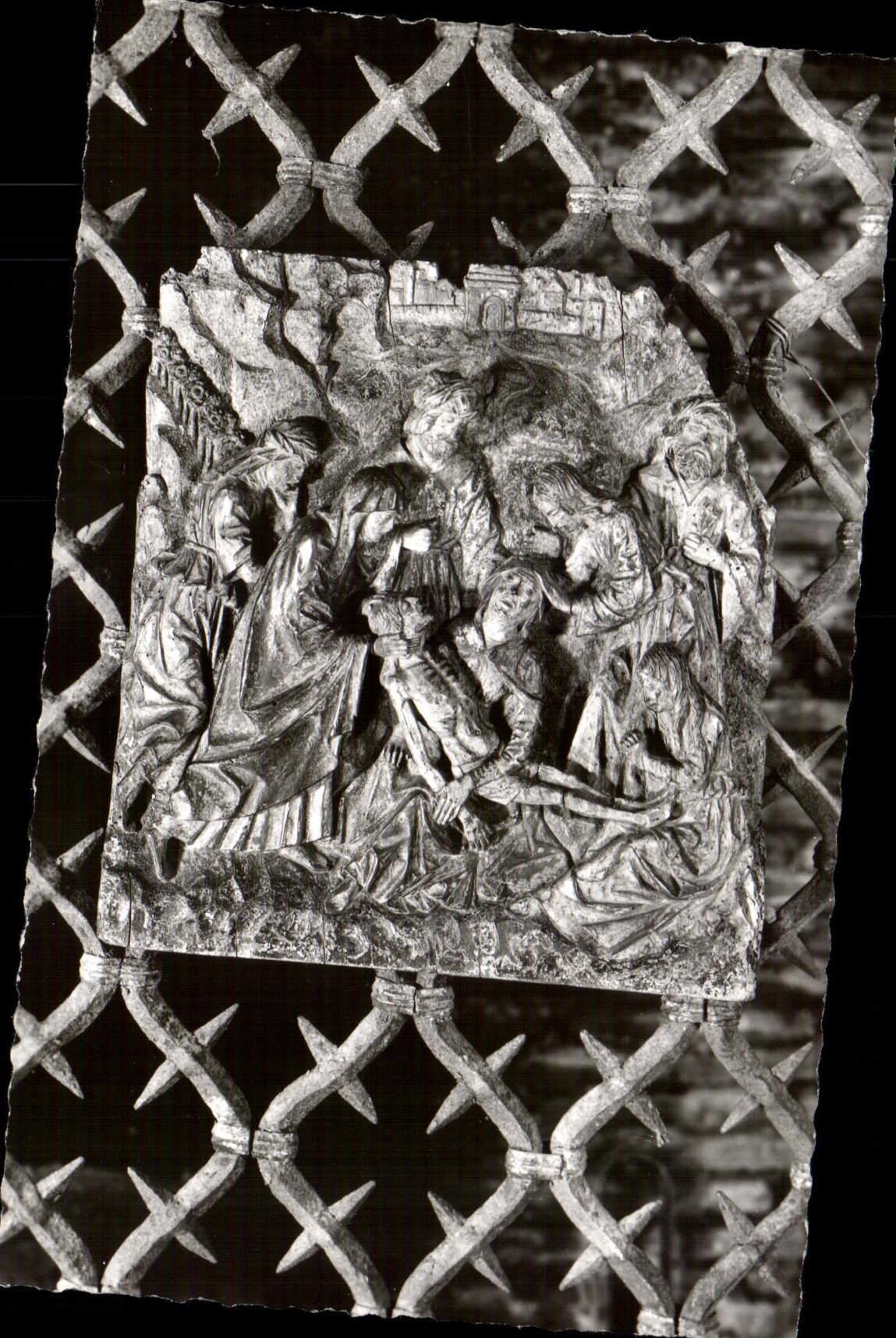 CPSM Musee De La Maison Forte De Reignac A Tursac Descente De Croix Fin Du 15eme