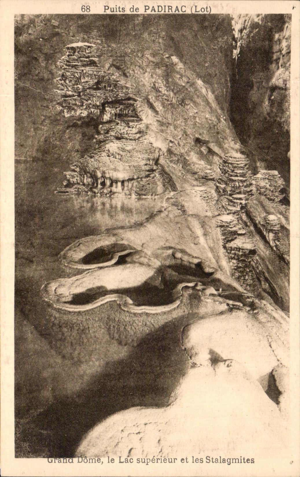 CPA Puits de Padirac Grand Dome Le Lac Superieur et les Stalagmites