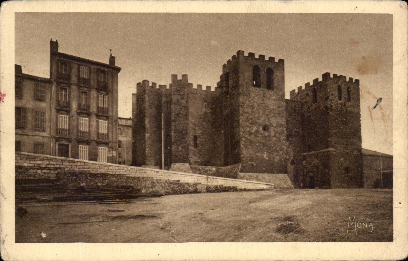 CPA Marseille L'Eglise Saint Victor Monument Forteresse