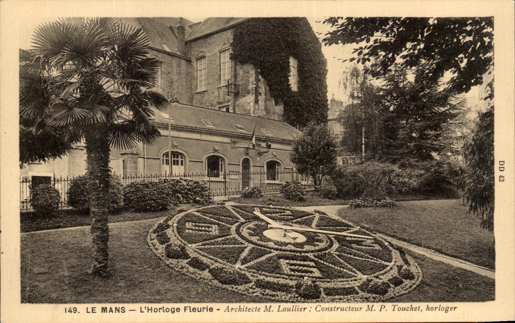 CPA Le Mans L'Horloge Fleurie