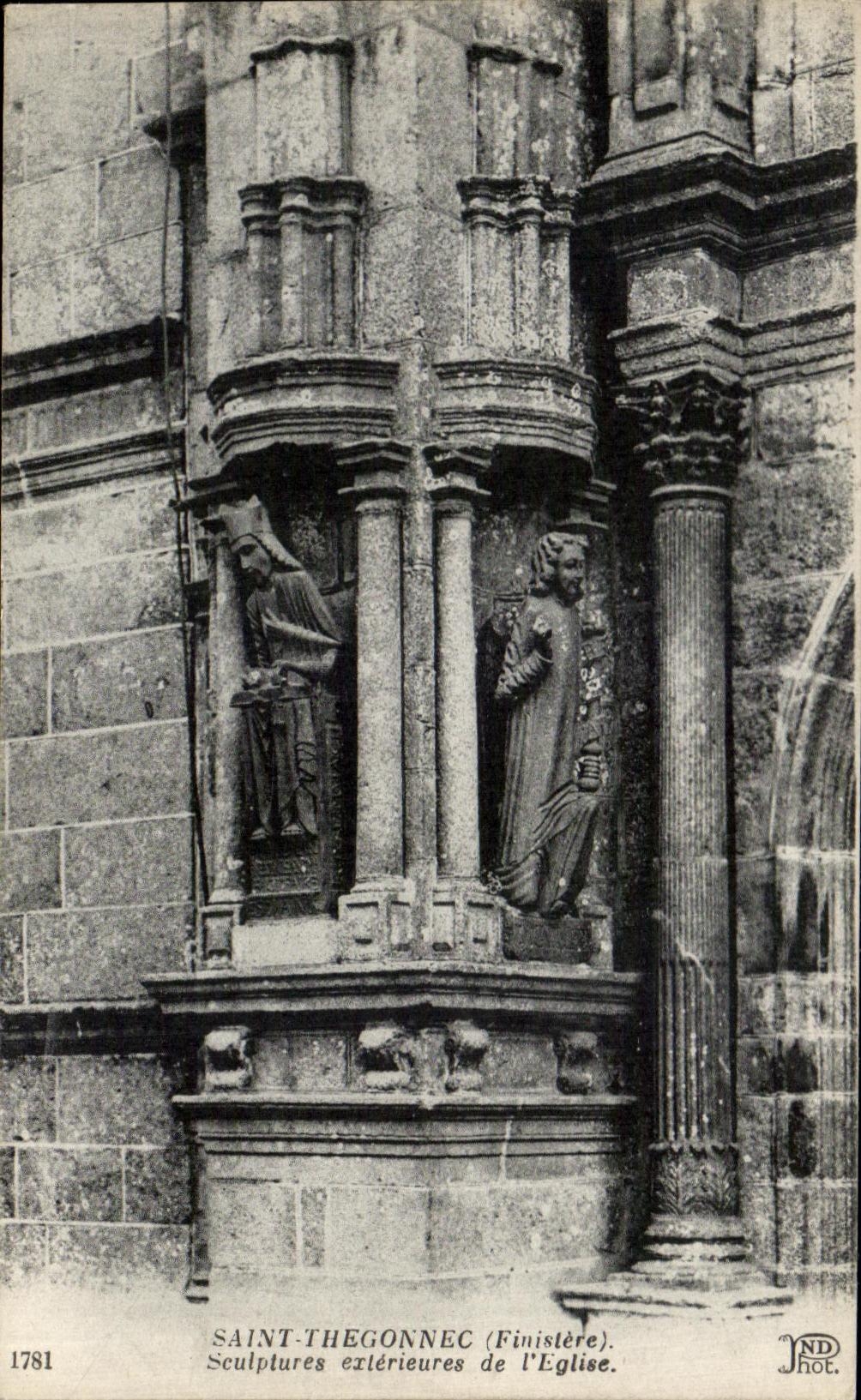 CPA Saint Thegonnec Sculptures exterieures de l'Eglise