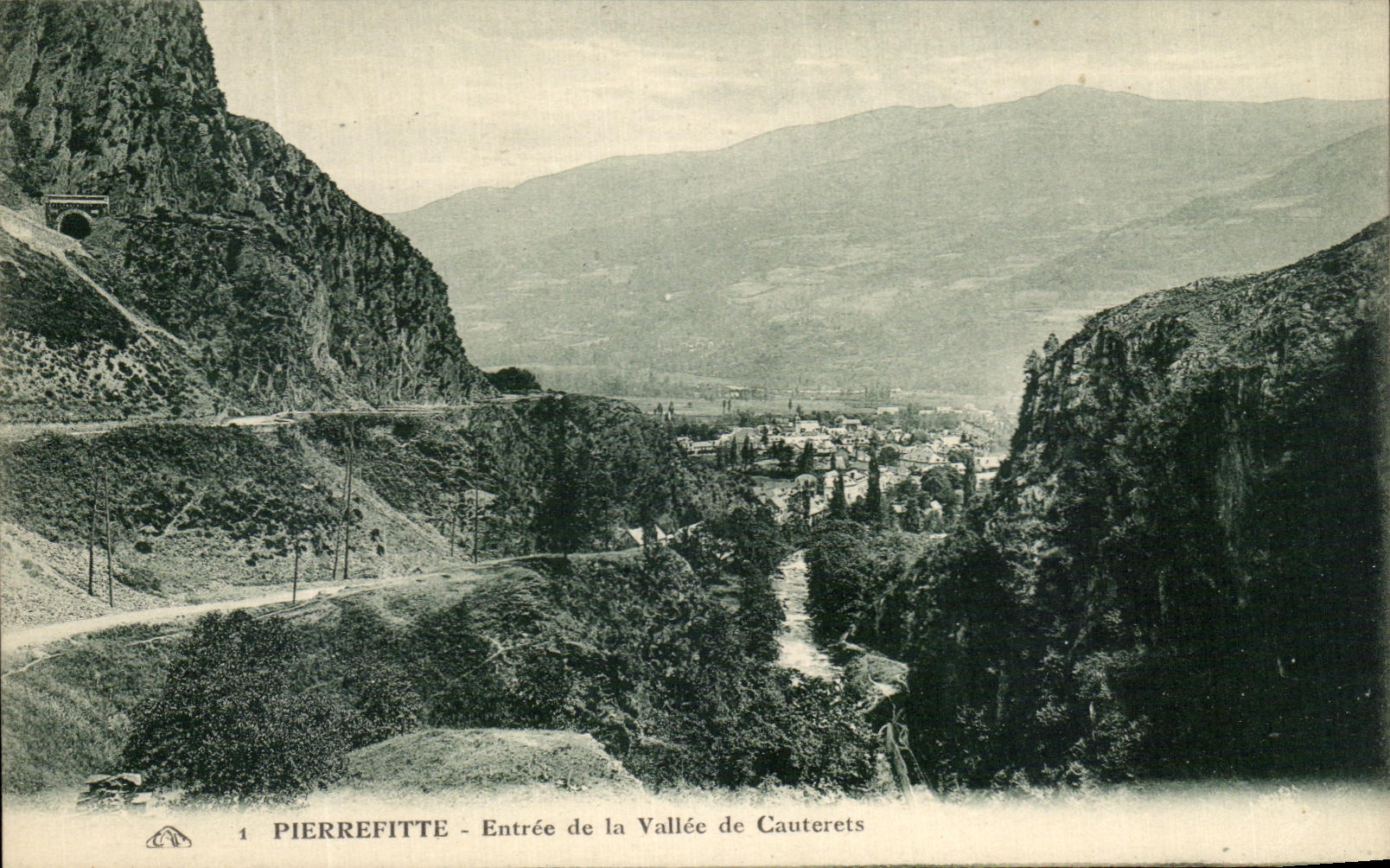 CPA Pierrefitte Entree de la Vallee de Cauterets