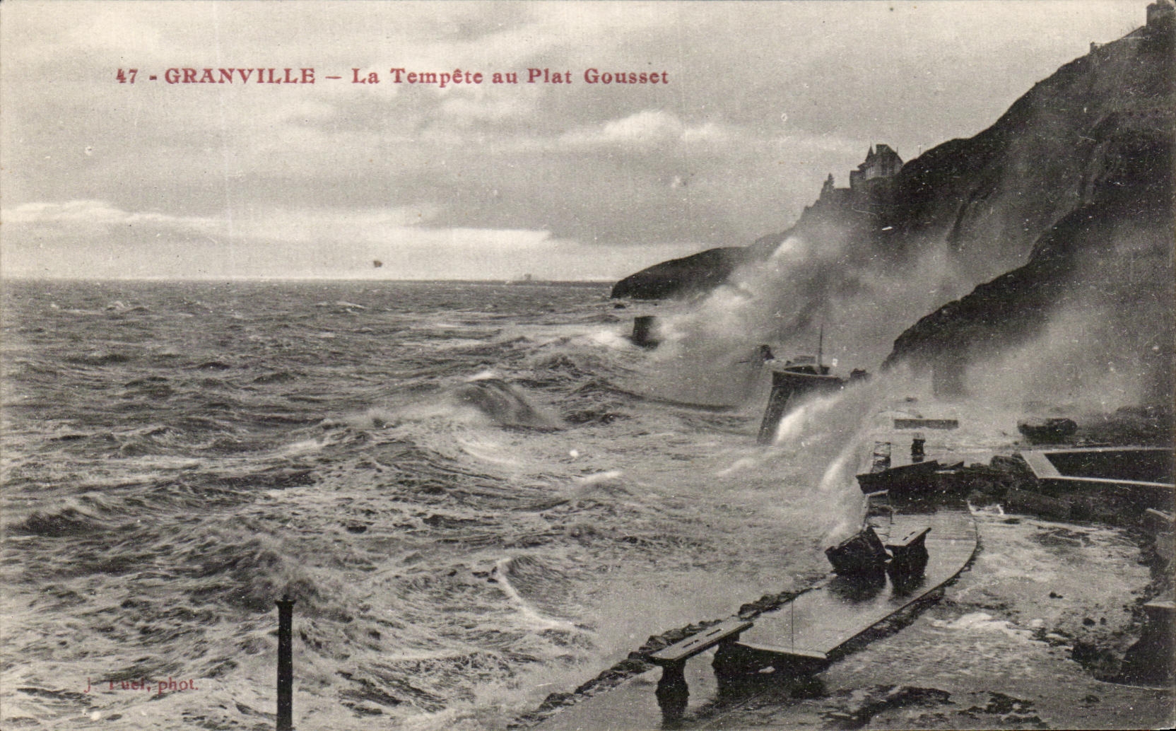 CPA Granville La Tempete au Plat Gousset
