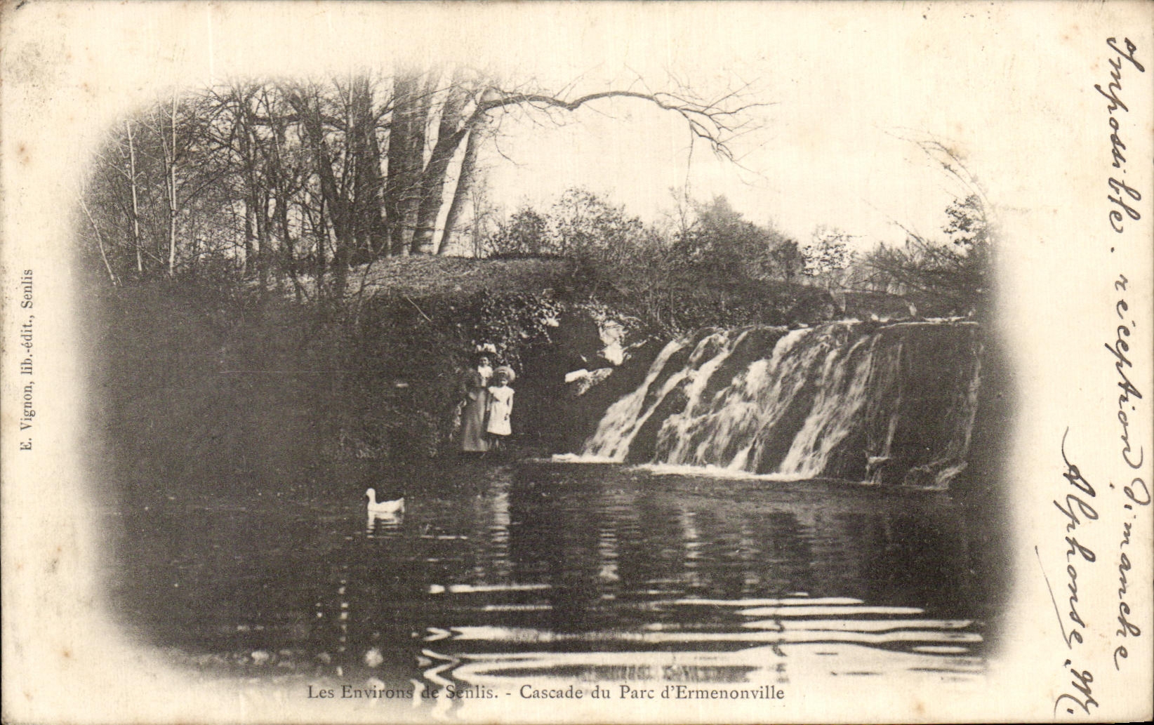 CPA Les Environs de Senlis Cascade du Parc d'Ermenonville