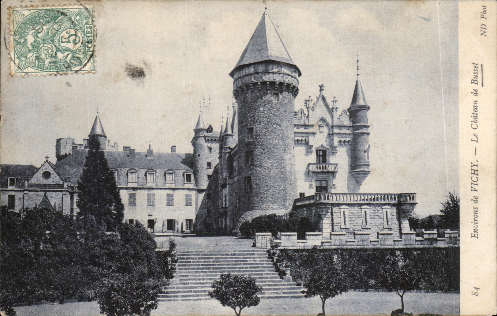 CPA Environs de Vichy Le Chateau de Busset