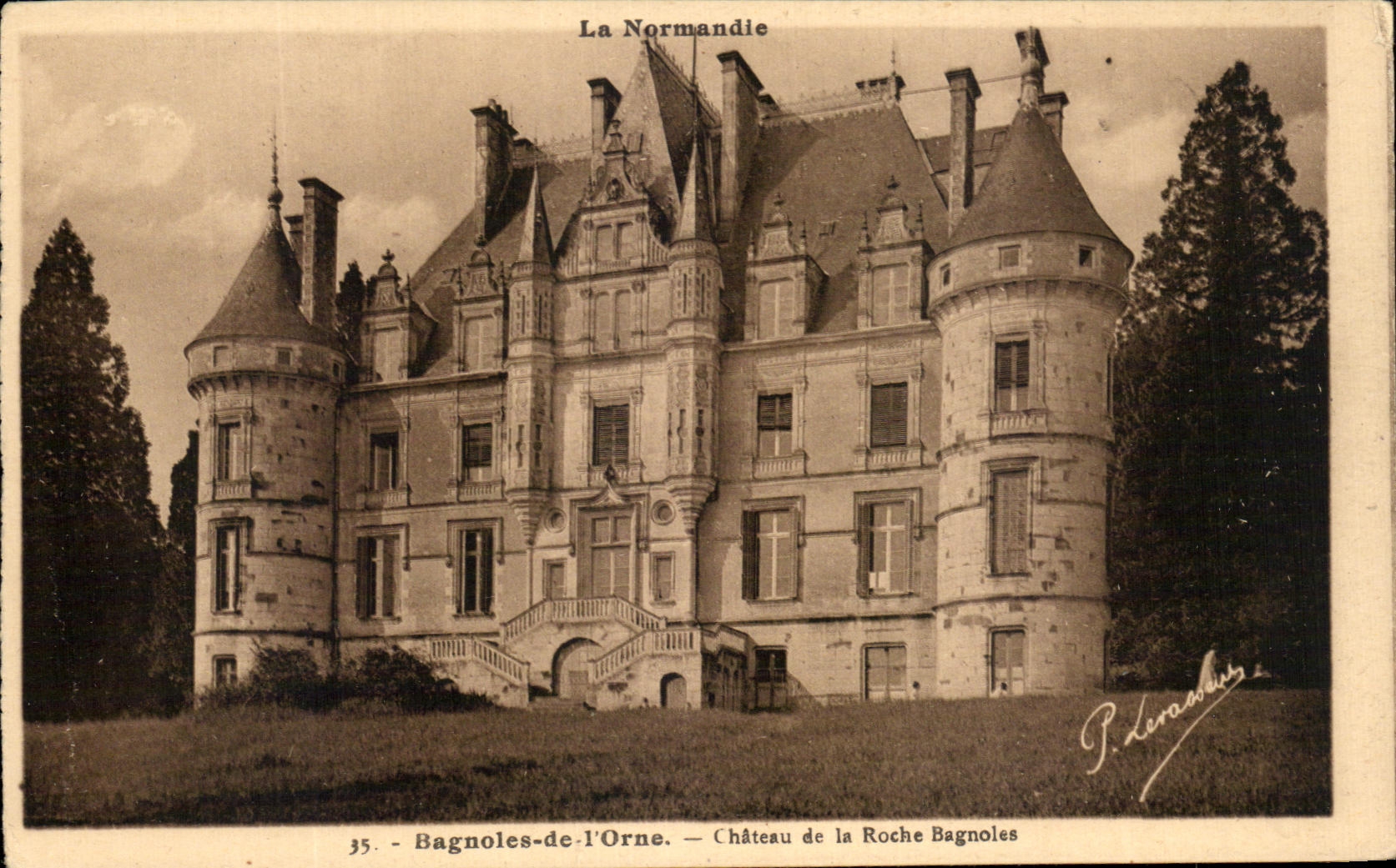 CPA Le Normandie Environs de Bagnoles de L'Orne Chateau de la Roche Bagnoles