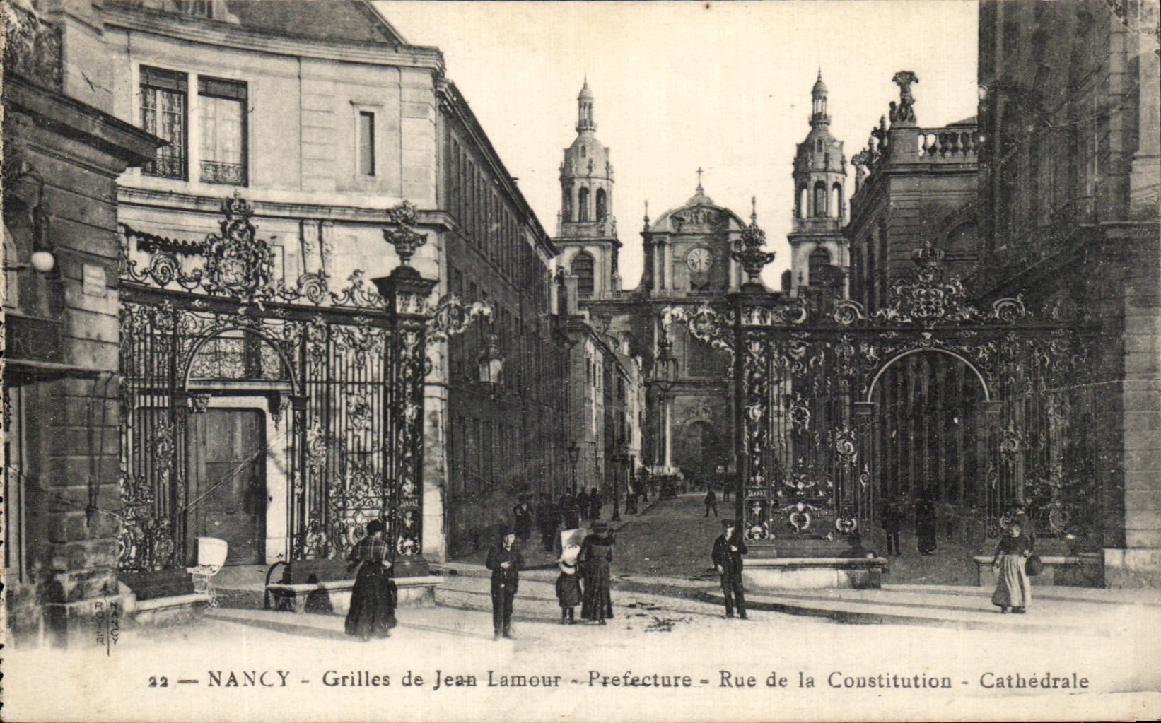 CPA Nancy Grilles de Jean Lamour Prefecture Rue de la Constitution Cathedrale