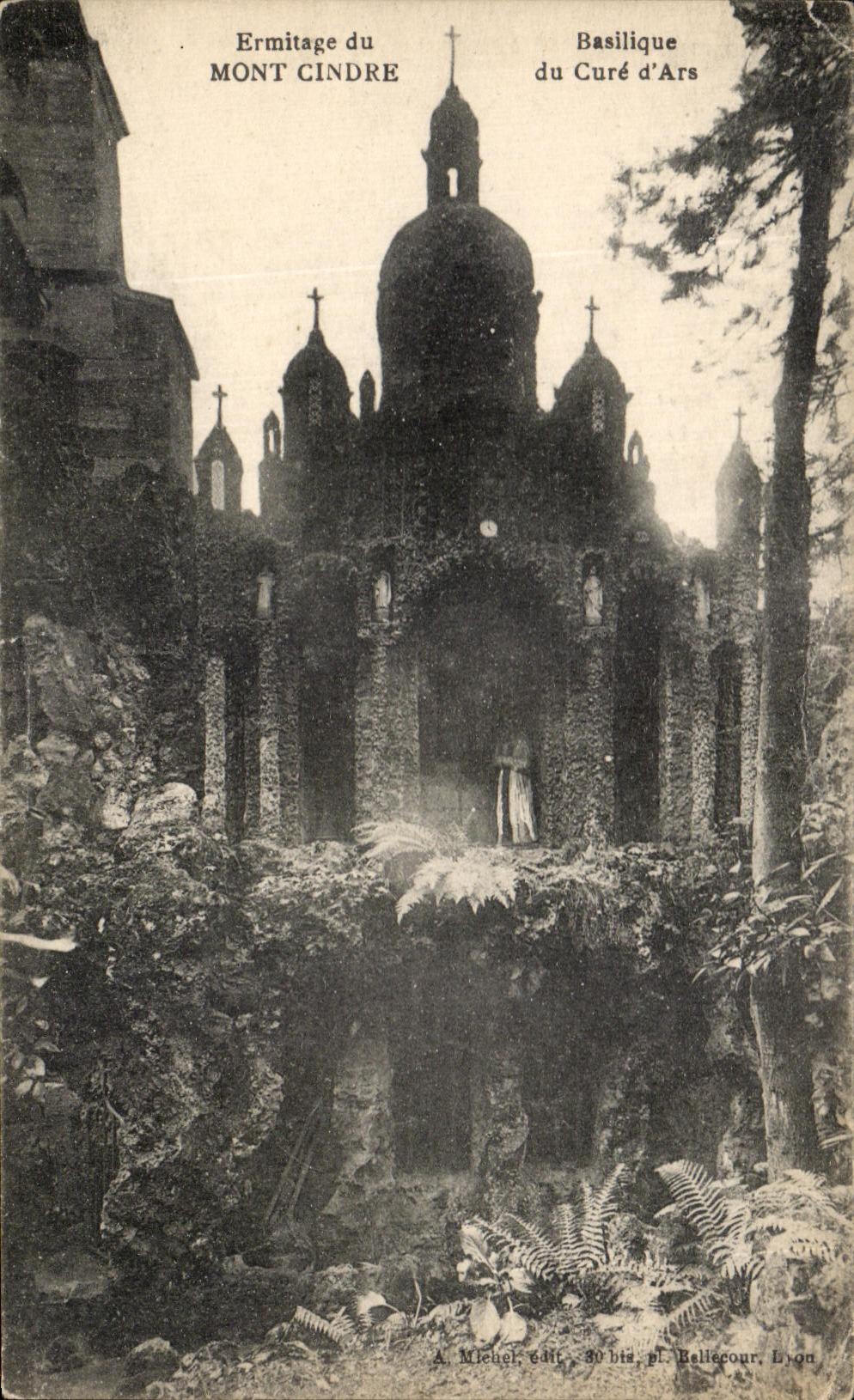 CPA Ermitage du Mont Cindre Basilique du Cure d'Ars