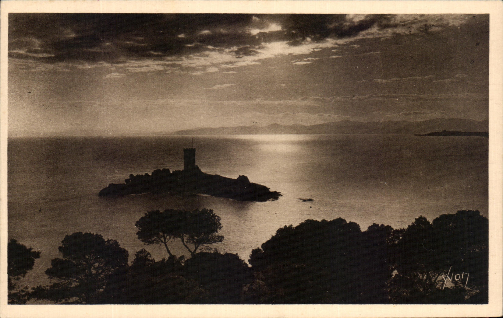 CPA Saint Raphael Agay L'lle d'Or Coucher du Soleil