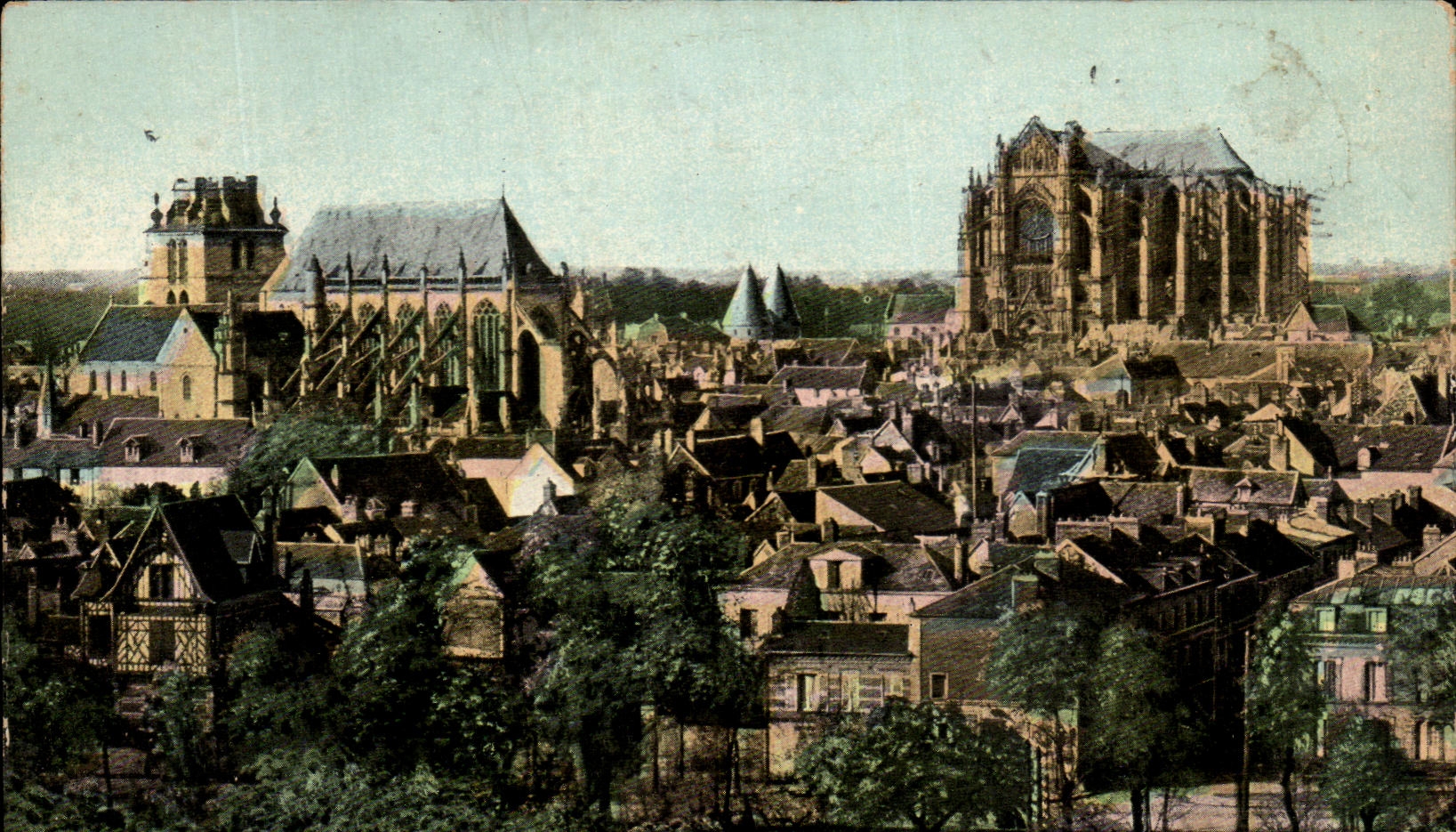 CPA Beauvais Panorama pris du parc des eaux 