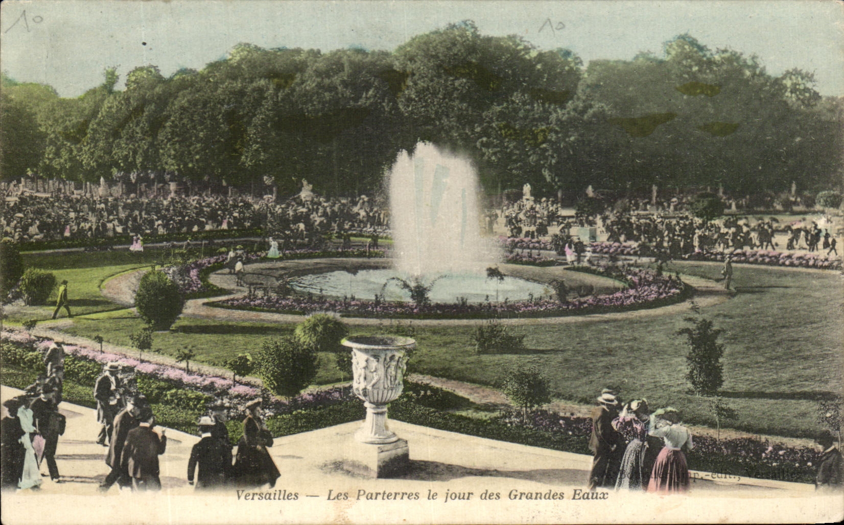 CPA Versailles les parterres le Jour des Grandes Eaux