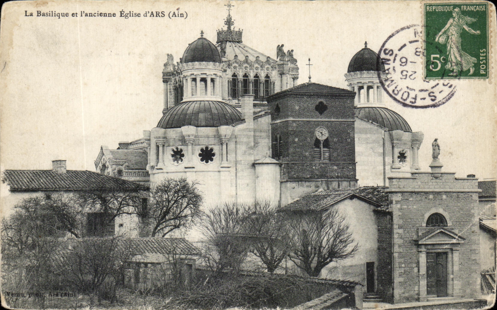 CPA La Basilique et I'Ancienne Eglise d'Ars