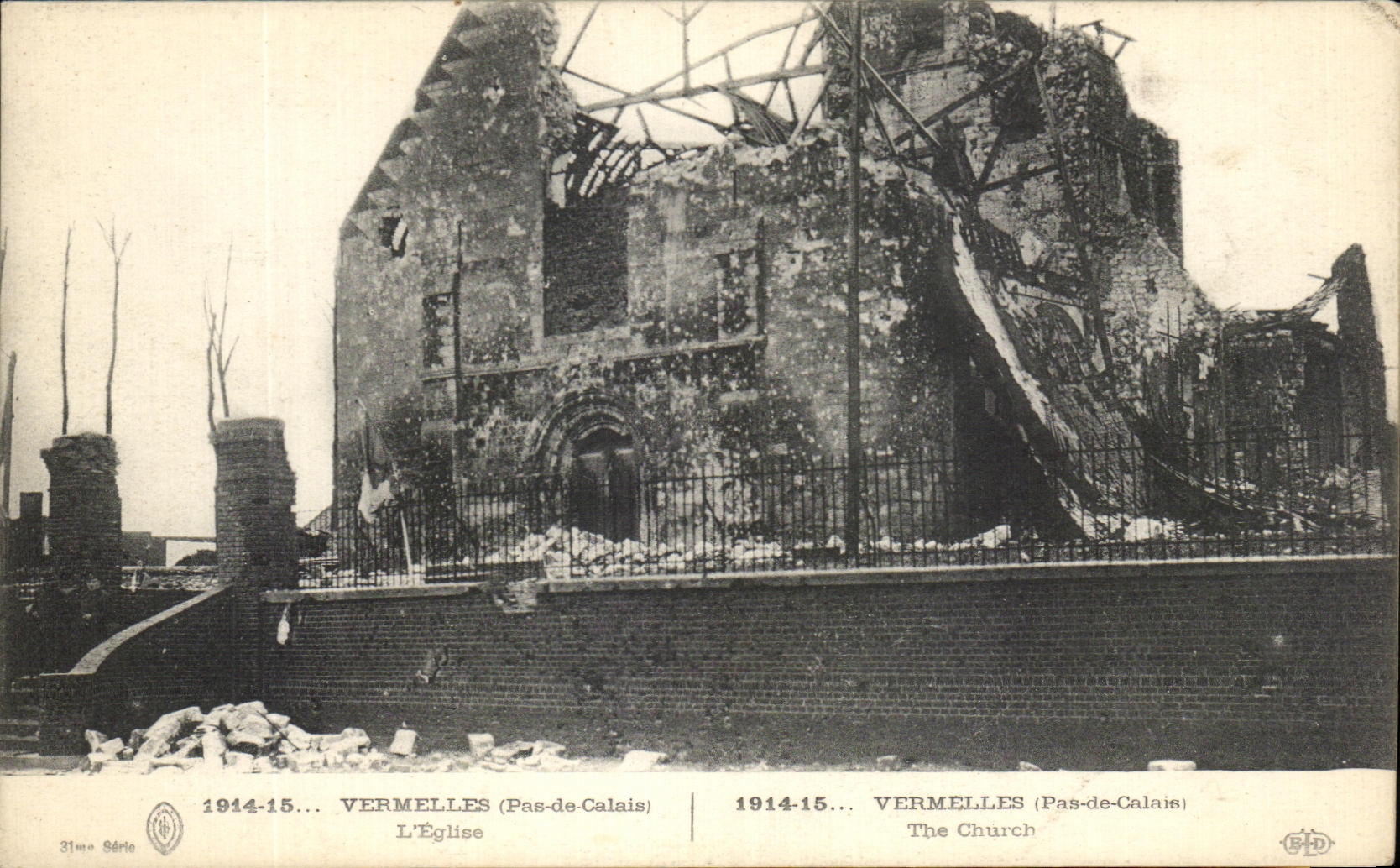 CPA Vermelles L'Eglise Militaria