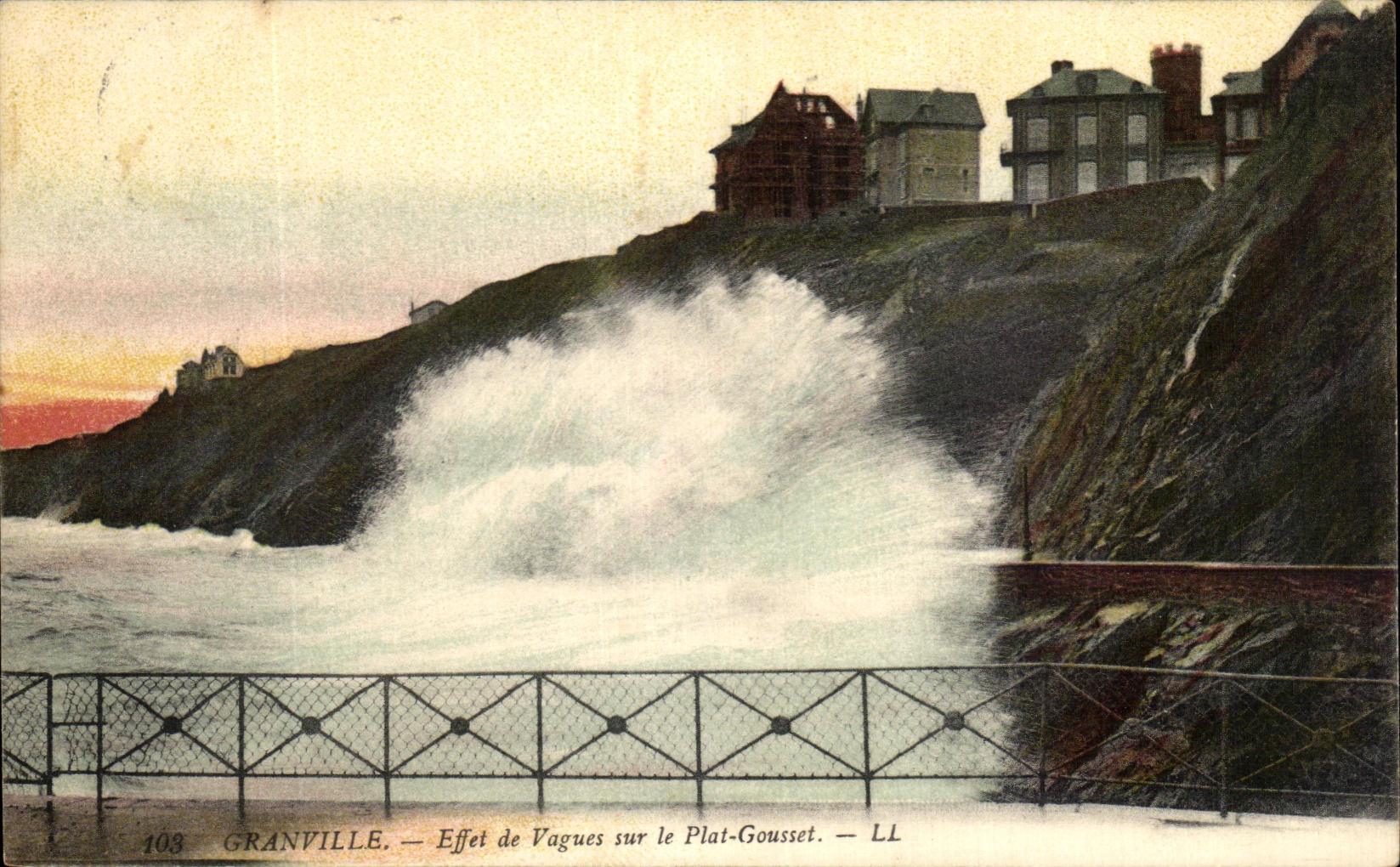 CPA Granville Effet de Vagues sur le Plat Gousset