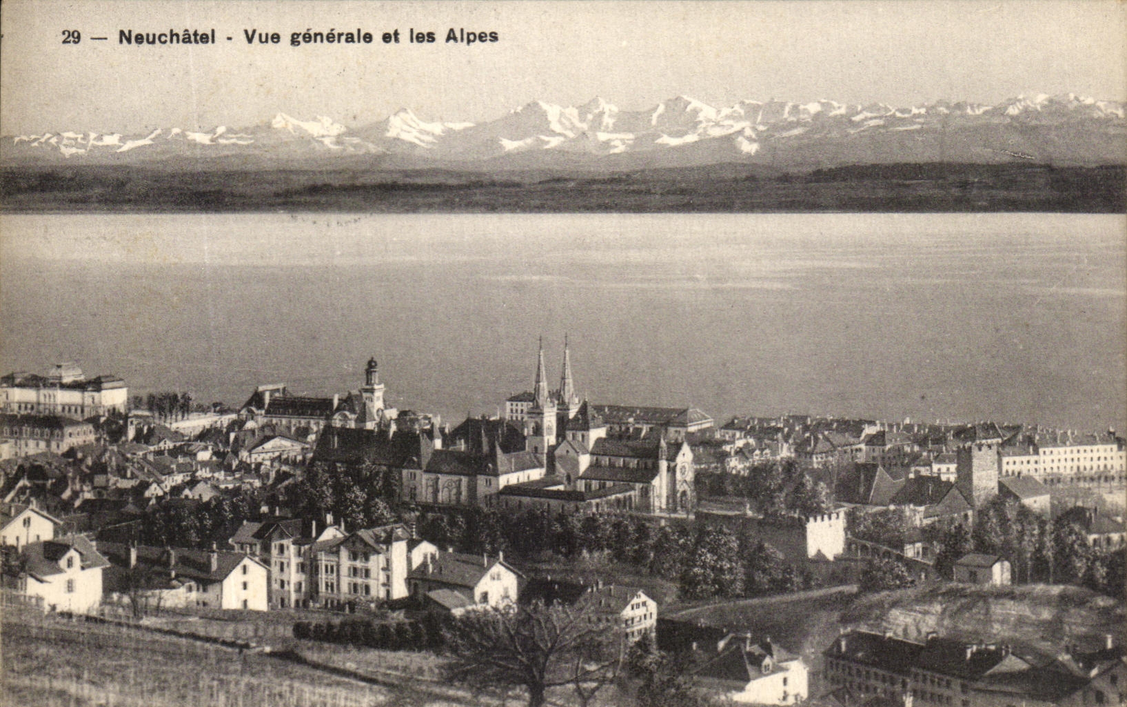 CPA Neuchatel Vue generale et les Alpes