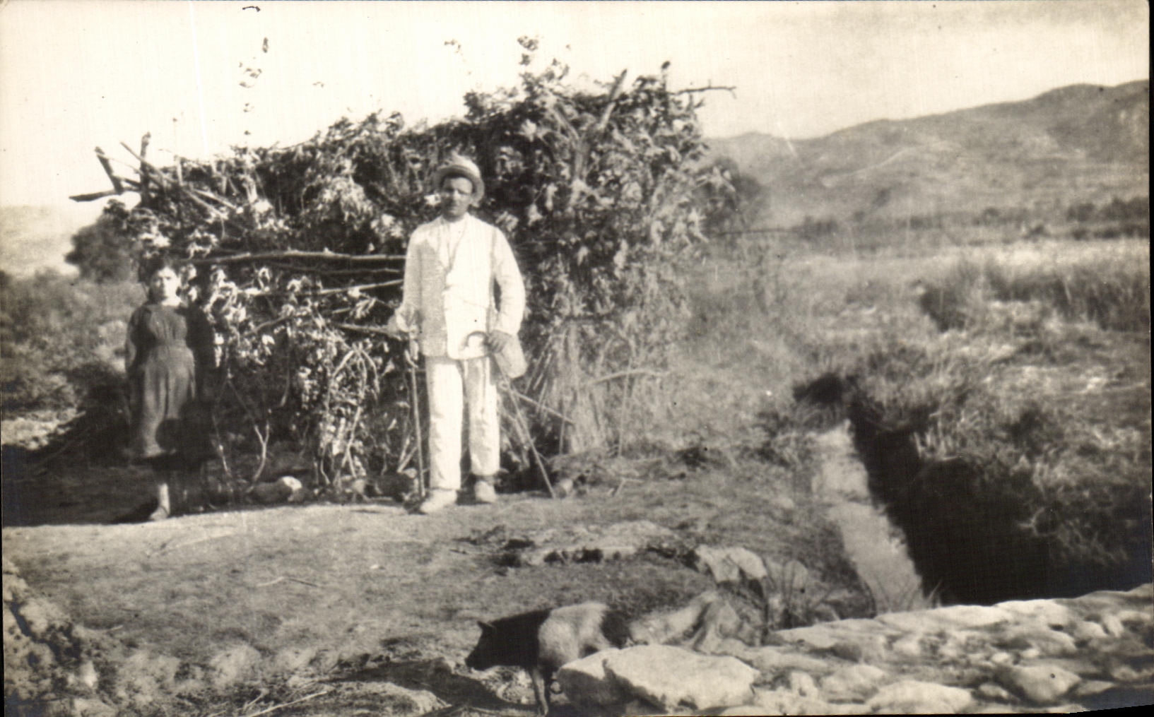 CARTE PHOTO Homme en costume Folklore
