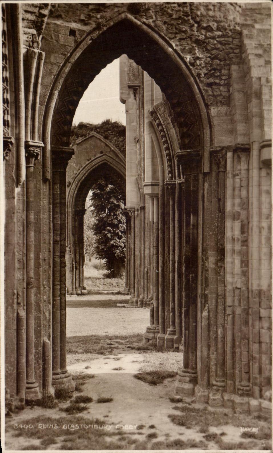 CPA Glastombury Abbey