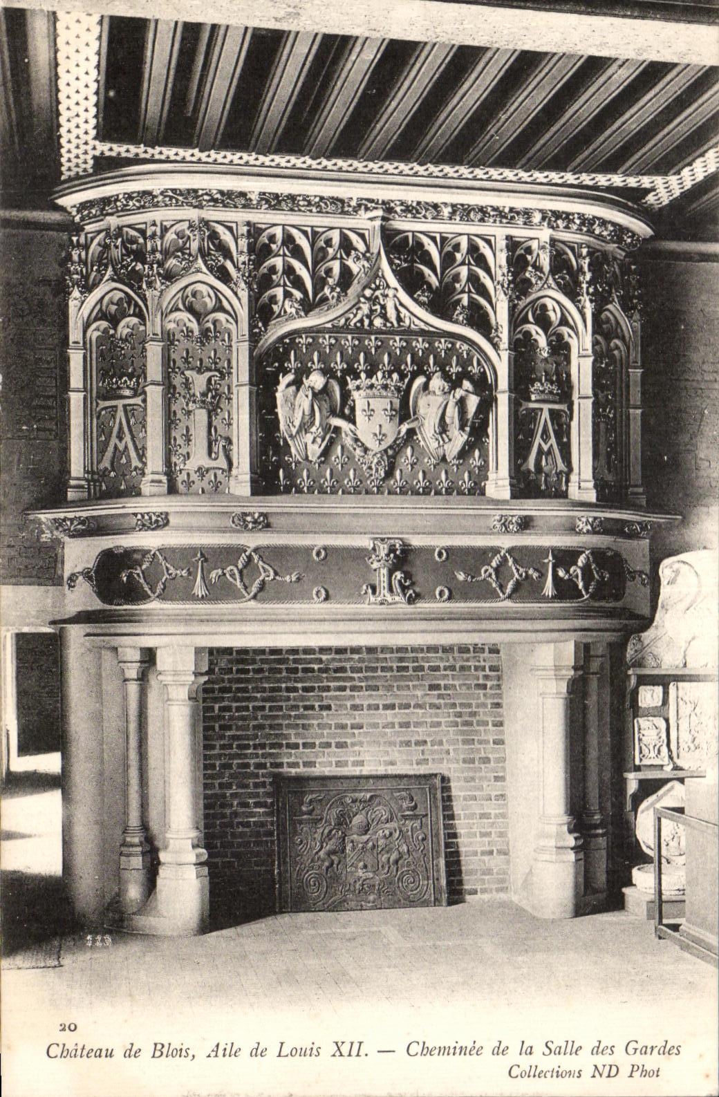 CPA Chateau De Blois Aile De Louis XII Cheminee De La Salle Des Gardes