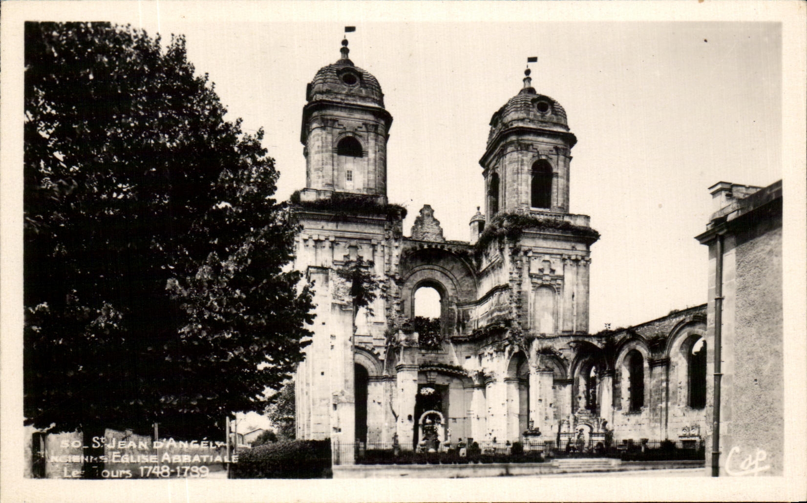 CPA St Jean D' Angely Abbey church Tours
