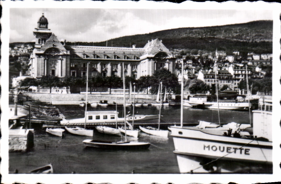 CPSM Neuchatel Port et Poste Houette