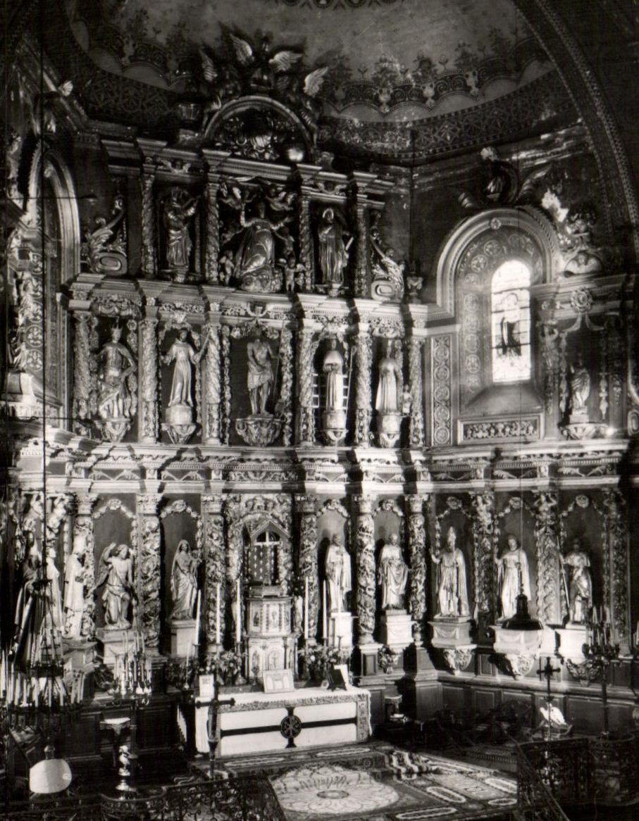 CPSM St Jean De Luz L'Autel de L'Eglise et le Retable