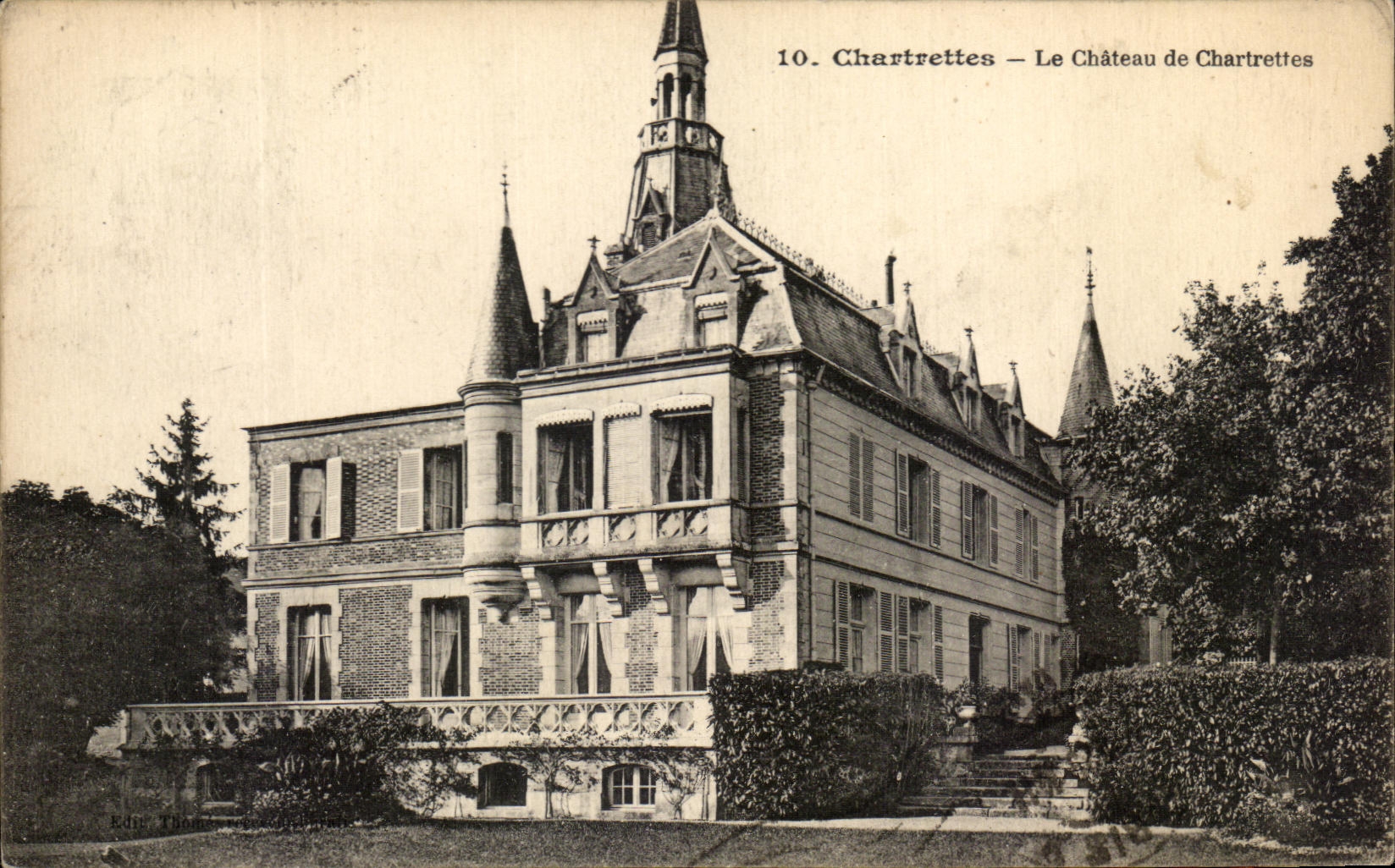 CPA Chartrettes the Castle of Chartrettes