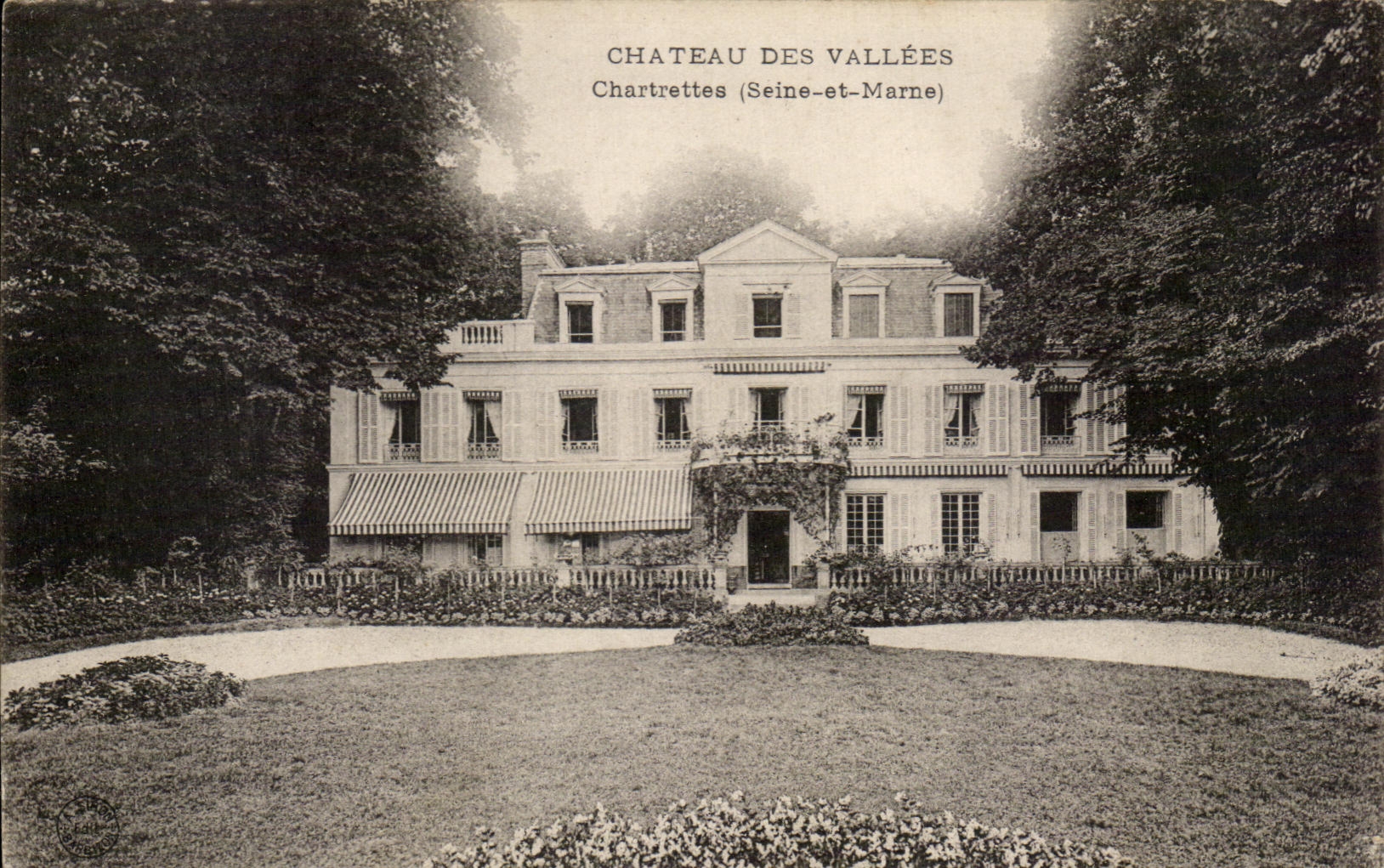 CPA Castle of the Chartrettes Valleys