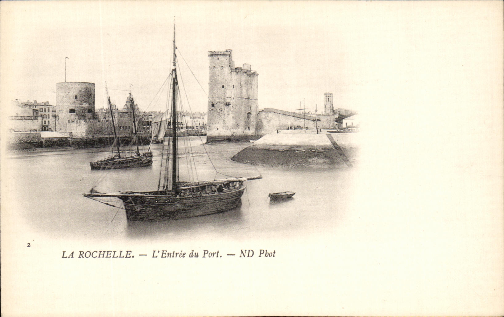 CPA La Rochelle Entrance of the Port Boat